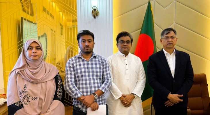 স্বরাষ্ট্রমন্ত্রীর সঙ্গে জাবি উপাচার্য ও জাকসু নেতৃবৃন্দের সাক্ষাৎ